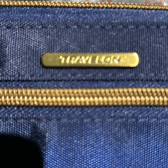 Travelon wallet Unisex Safe ID RFID Blocking Blue Nylon Zip Around NWT - Picture 4 of 6